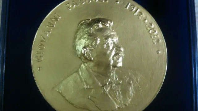 Descrizione immagine non disponibile