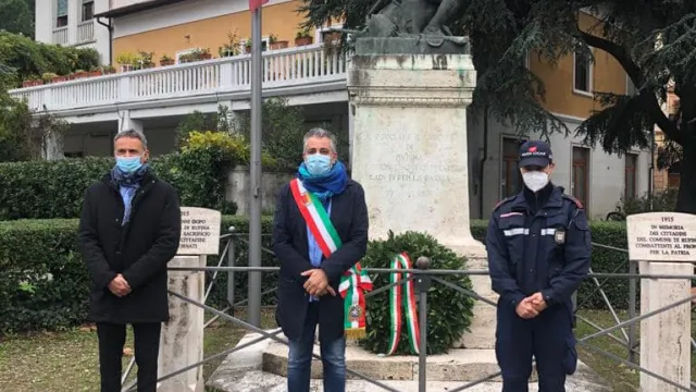 Descrizione immagine non disponibile