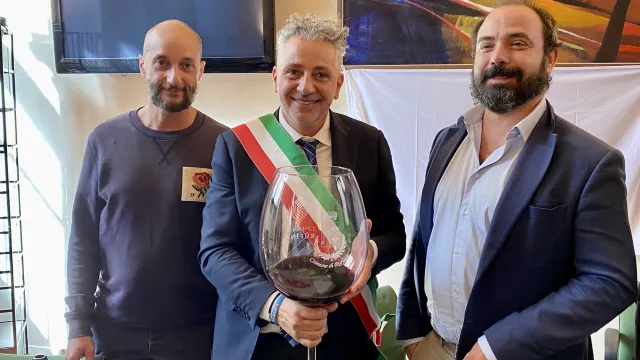 Descrizione immagine non disponibile