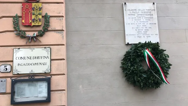 Descrizione immagine non disponibile