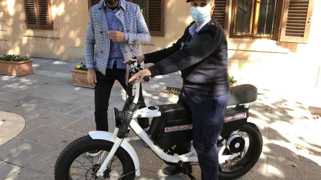 Descrizione immagine non disponibile