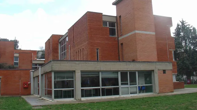 Descrizione immagine non disponibile