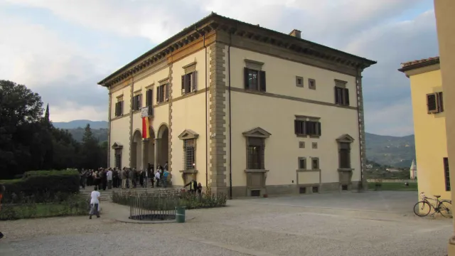 Descrizione immagine non disponibile