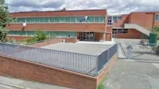 Descrizione immagine non disponibile